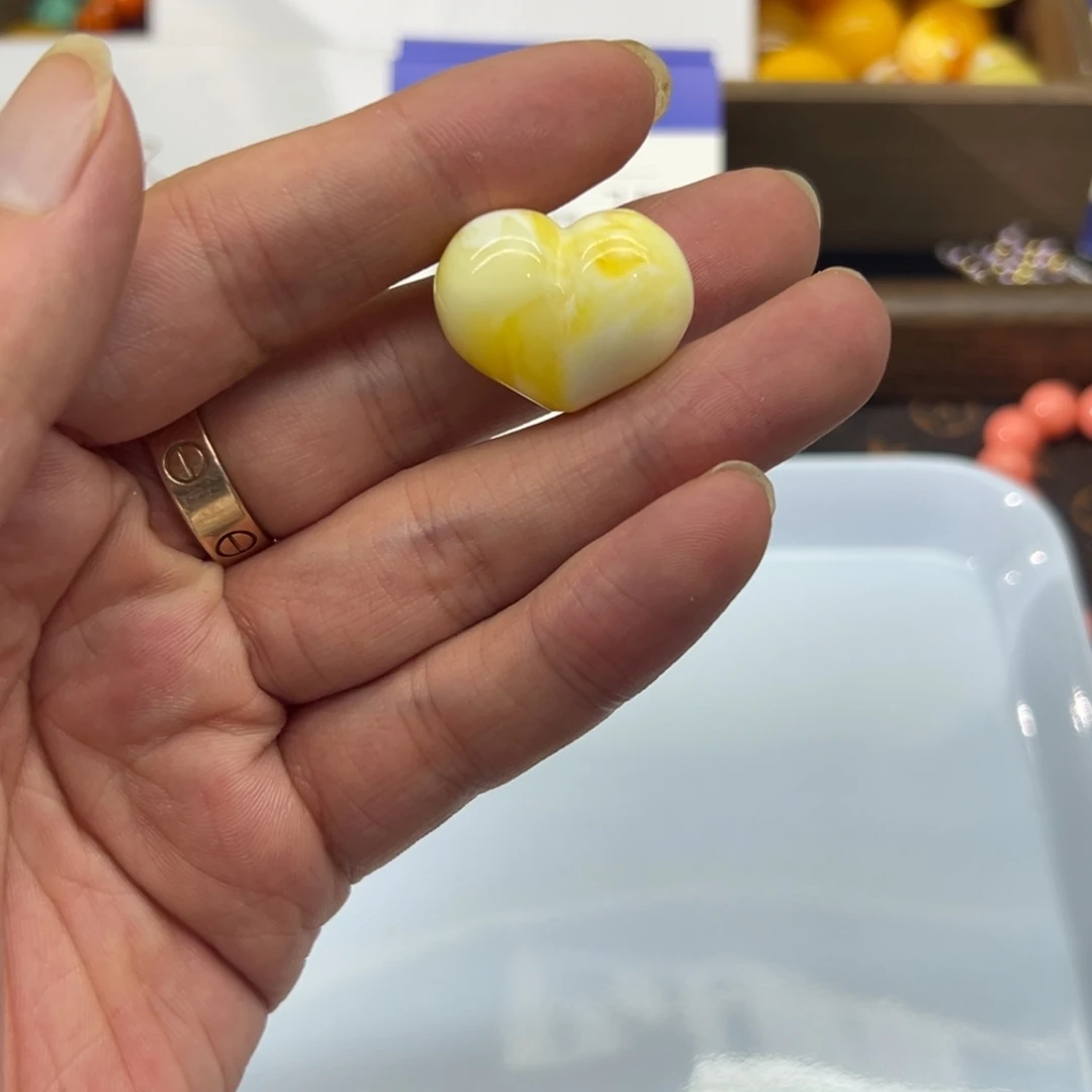 琥珀未镶嵌颈饰挂饰