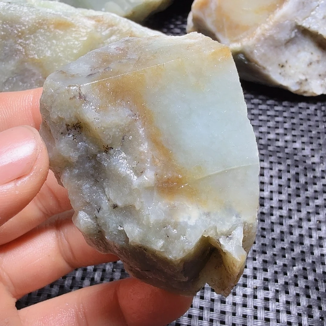 和田玉（糖玉）未镶嵌珠宝半成品