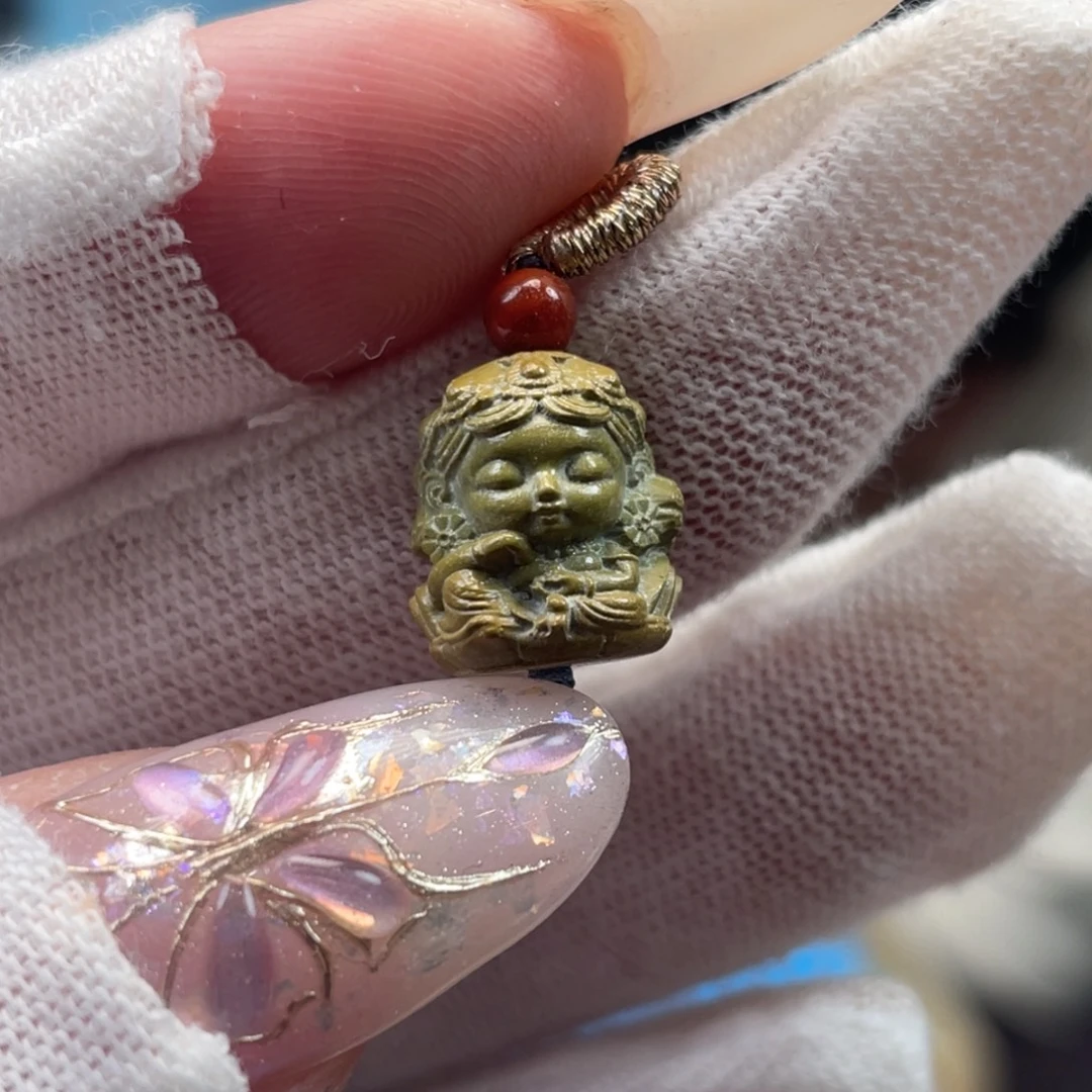 绿松石未镶嵌挂件