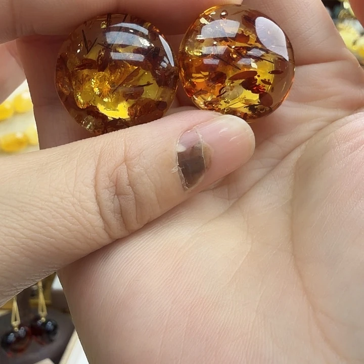 琥珀未镶嵌珠宝奇石