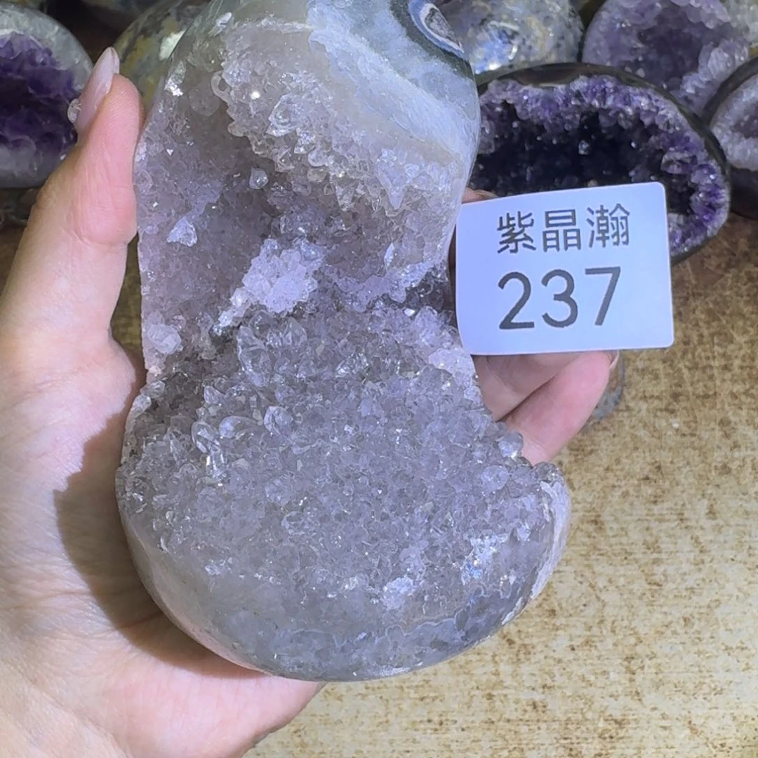 未镶嵌水晶大型摆件（非配饰）