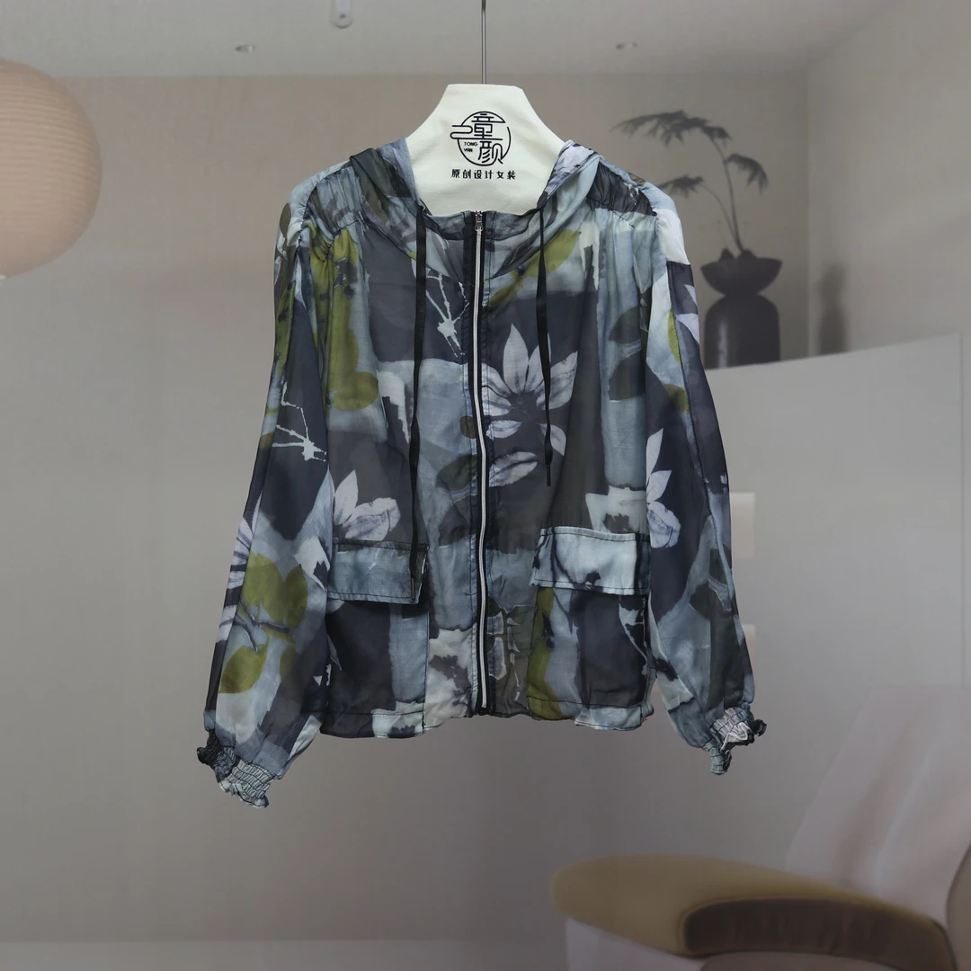 【8907】高品质原创设计黑花色时尚百搭防晒服