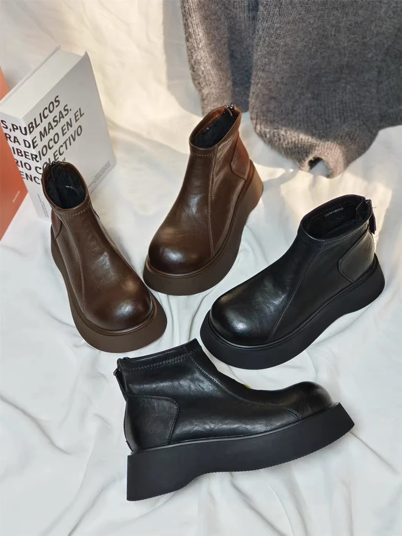 休闲风透气冬季马丁靴休闲瘦瘦靴加绒秋冬英伦风时尚