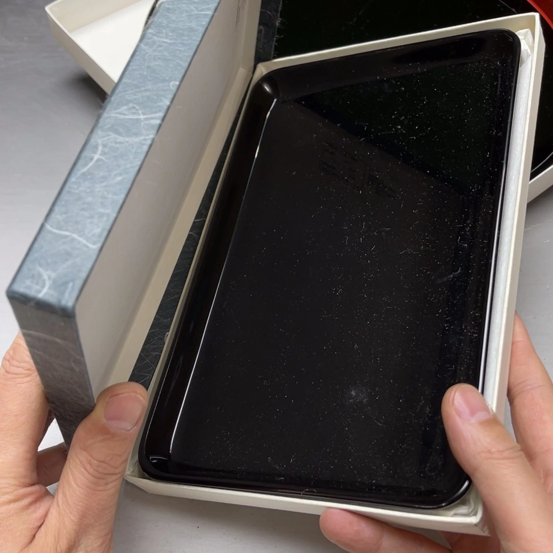 瓷片山**云密密麻麻地排列在一起