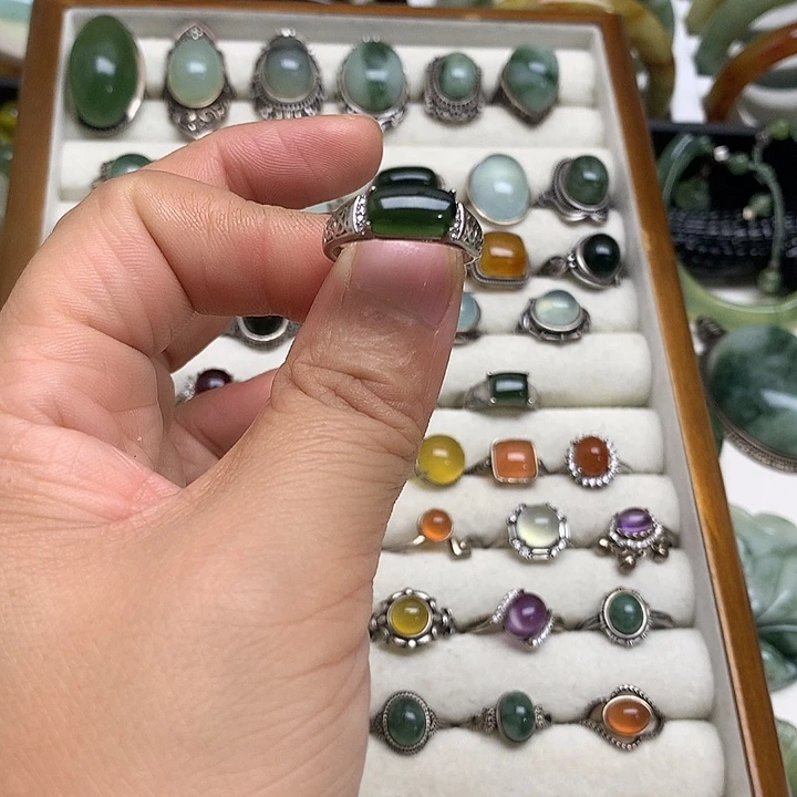 三***u蛇纹石玉银S925镶嵌戒指