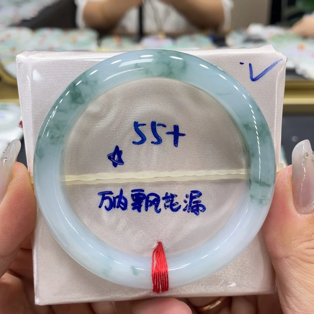 未镶嵌手镯翡翠翡翠