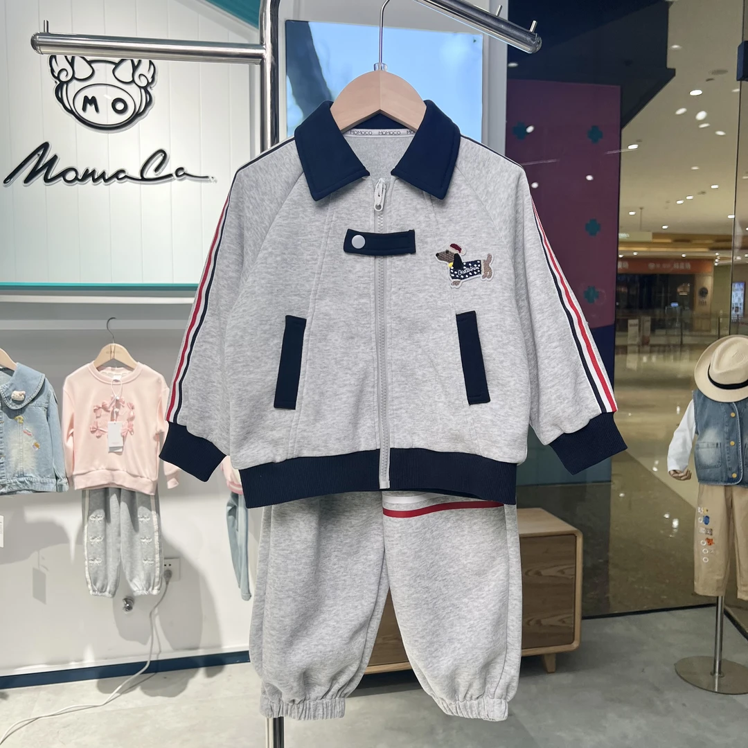 MOMOCO2024款秋季男童韩版休闲百搭洋气牛仔外套套装。