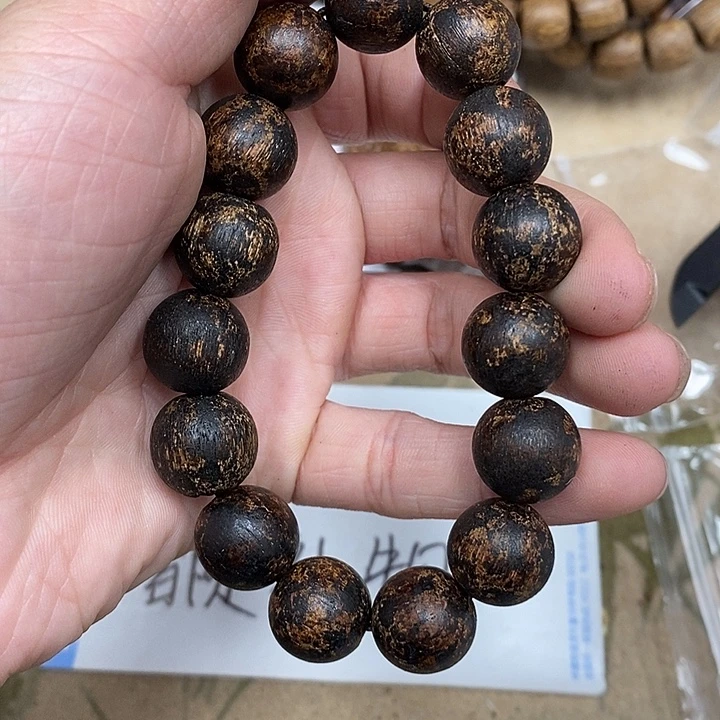 沉香沉香香囊虫漏