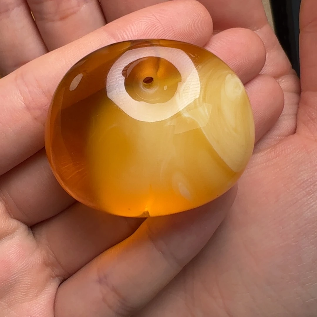 琥珀未镶嵌颈饰天然原矿无优化无烤色无煮蜜无补胶无辐照