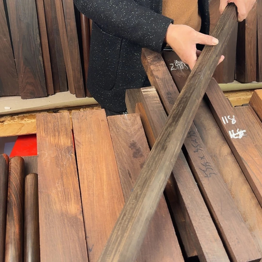 红酸枝木类端景台