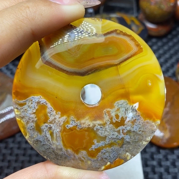玛瑙/玉髓颈饰未镶嵌陈*儿