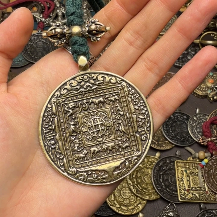 藏传文玩九宫如图