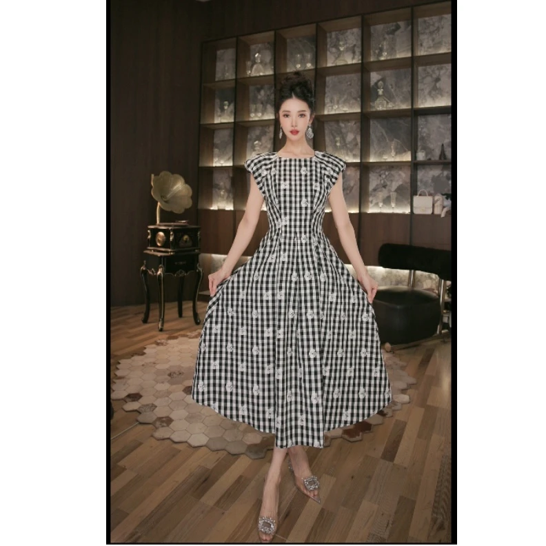 六爻定制 法式赫本风名媛显瘦优雅时尚连衣裙 9052