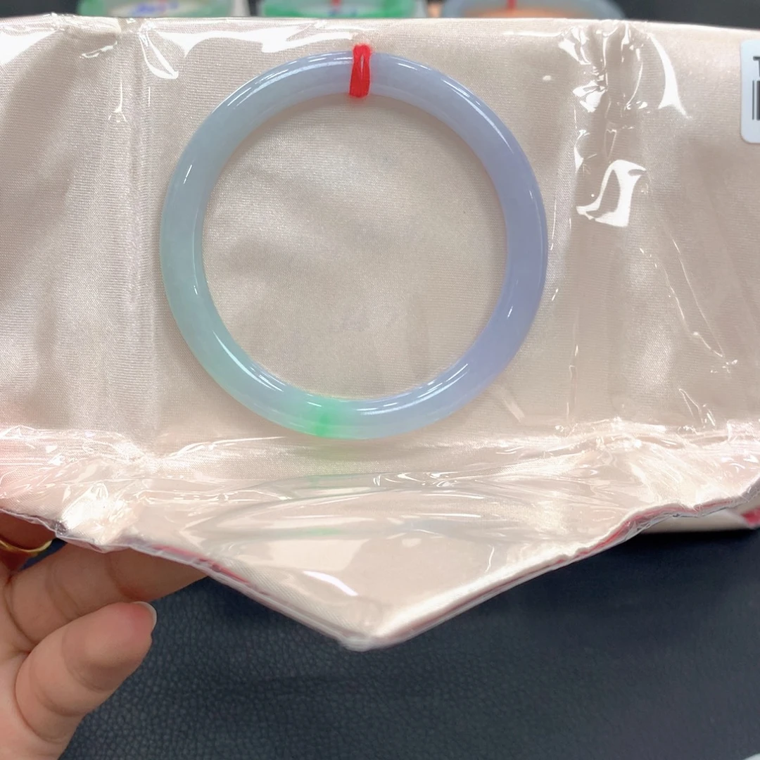 翡翠手镯未镶嵌翡翠56