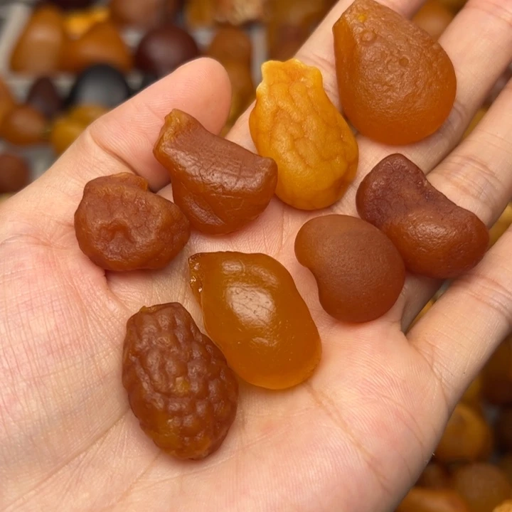 琥珀未镶嵌颈饰天然蜜蜡