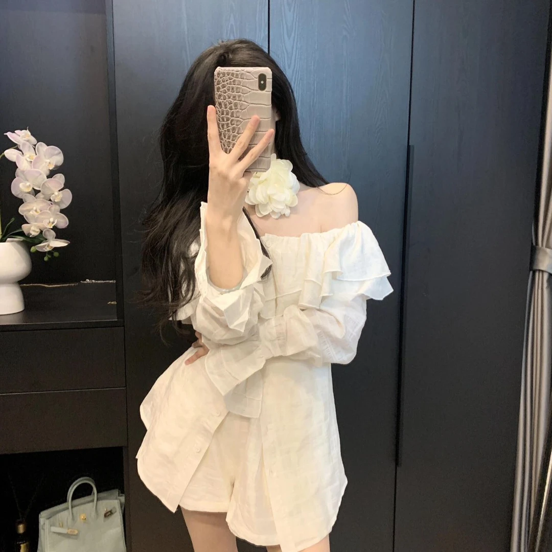 时尚套装荷叶边温柔慵懒风法式复古INS风辣妹一字肩上衣短裤套装