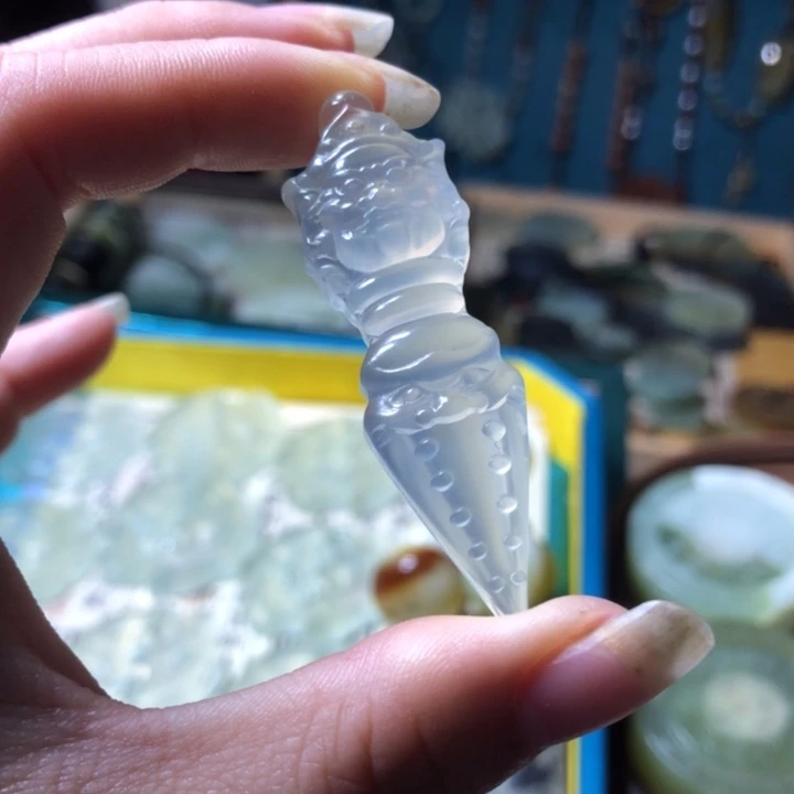 岫玉未镶嵌岫玉挂件