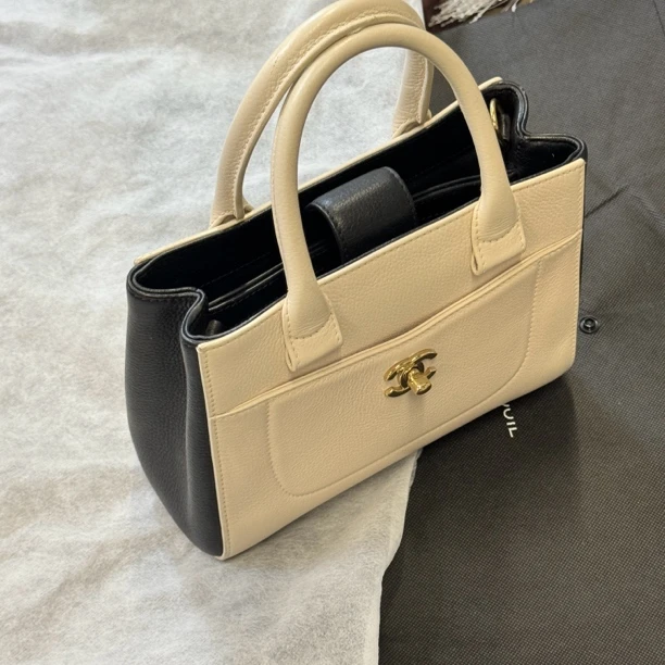 95新 Chanel/香奈儿 香奈儿拼色手提斜跨/JM