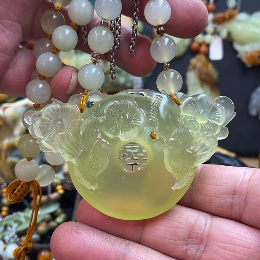 【闪购商品】蛇纹石玉吊坠未镶嵌