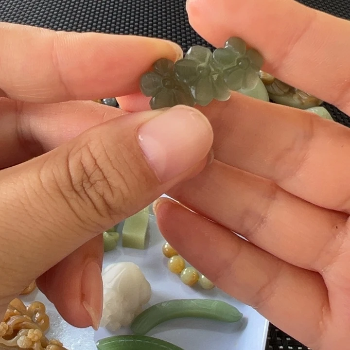 ****夜吊坠(不含链)未镶嵌和田玉