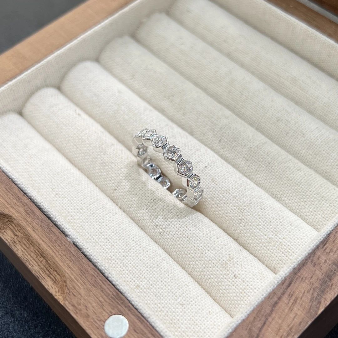 铜合金锆石戒指 D-68轻奢高级感锆石满钻蜂巢小众戒指