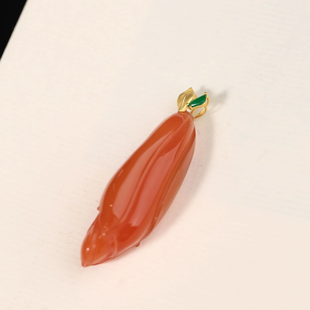 【南挽兰】原创国风新中式定制珠宝18k金镶嵌南红玉兰吊坠