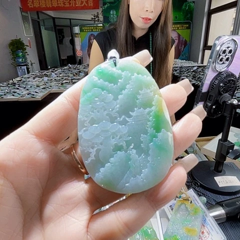 颈饰未镶嵌翡翠一个