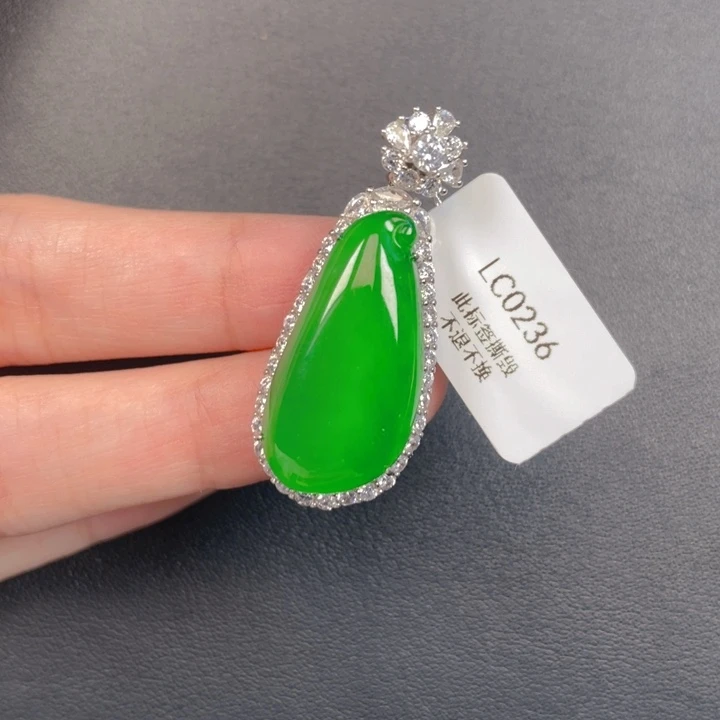 ****杰翡翠银S925镶嵌吊坠(不含链)