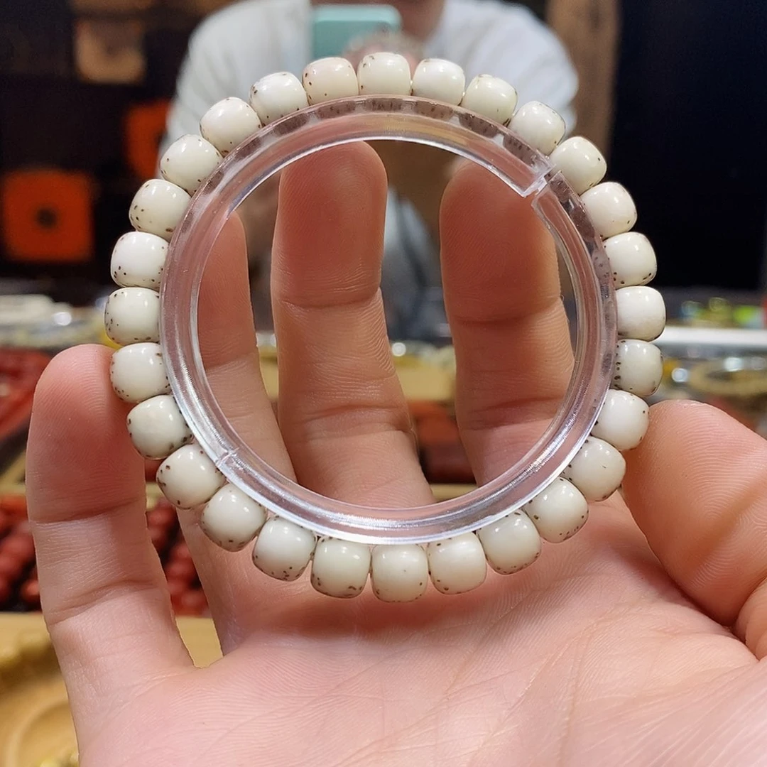 星月菩提吊坠?****?白雪