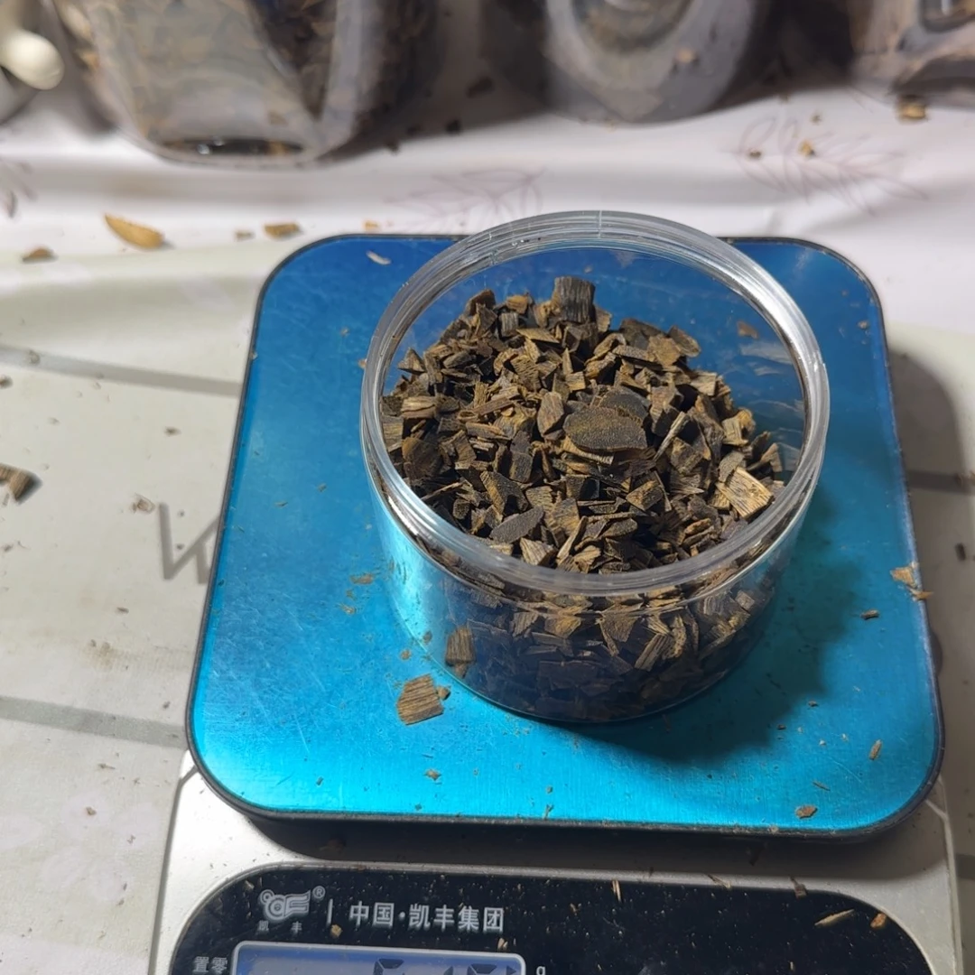 骨***鸡沉香碎屑沉香金沙叶沉水料51克