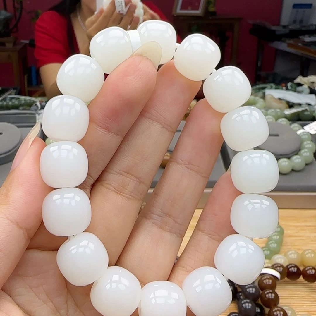 城***田手串未镶嵌和田玉