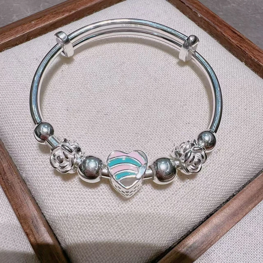 足银手镯 旺莱 938 爱心滴胶花瓣圆珠儿童手镯L11923103