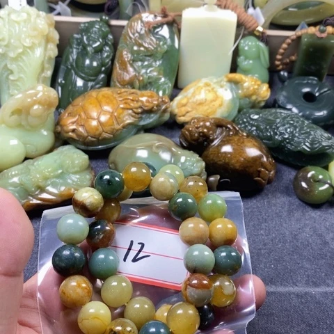 未镶嵌蛇纹石玉手链