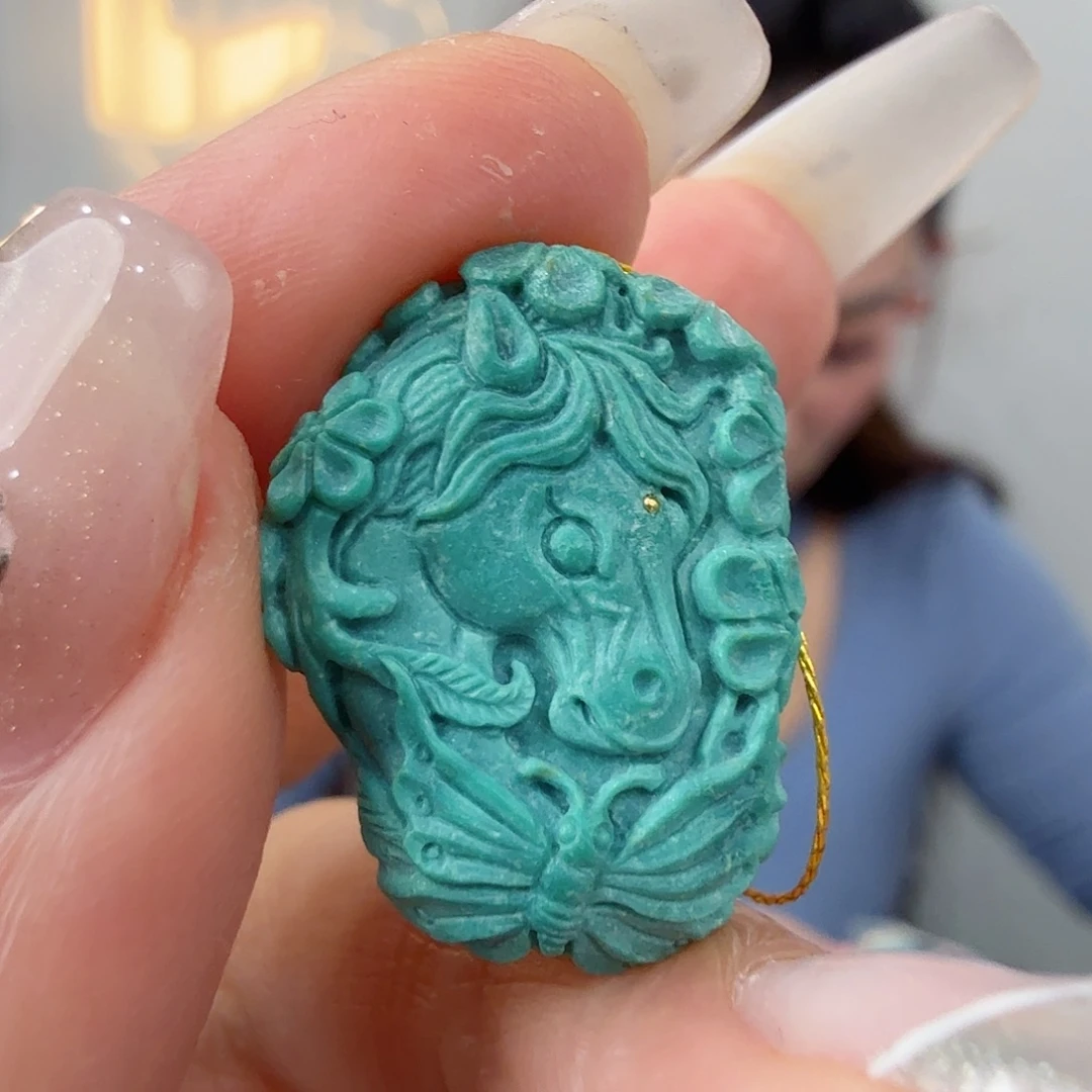 绿松石未镶嵌珠宝奇石