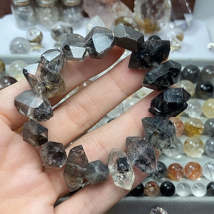 未镶嵌水晶颈饰大颗粒黑闪灵