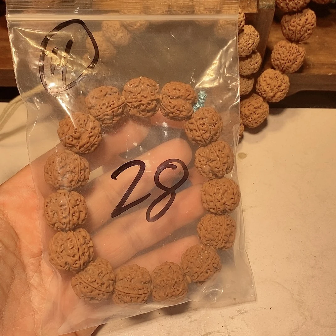 金刚菩提手串万***赤11。