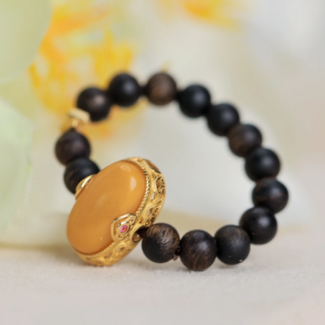 沉香戒指-沉水芽庄白棋戒指（D23）S赠礼盒