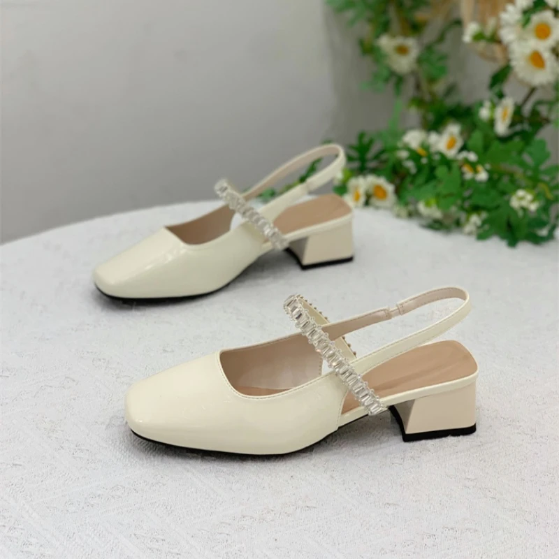 2025夏新款法式方头粗跟包头凉鞋时尚水钻低跟单鞋仙女风性感女鞋