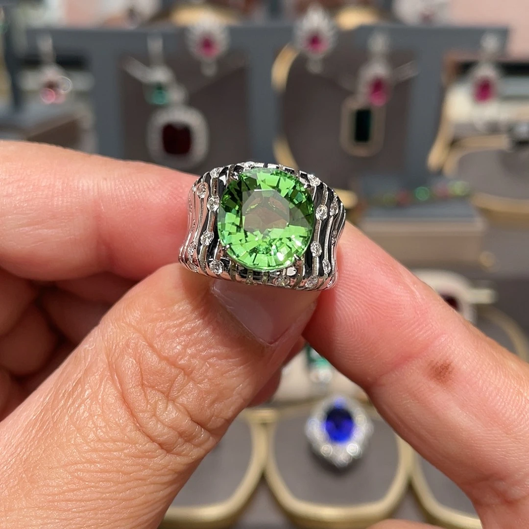 18K金镶嵌戒指碧玺7.38ct