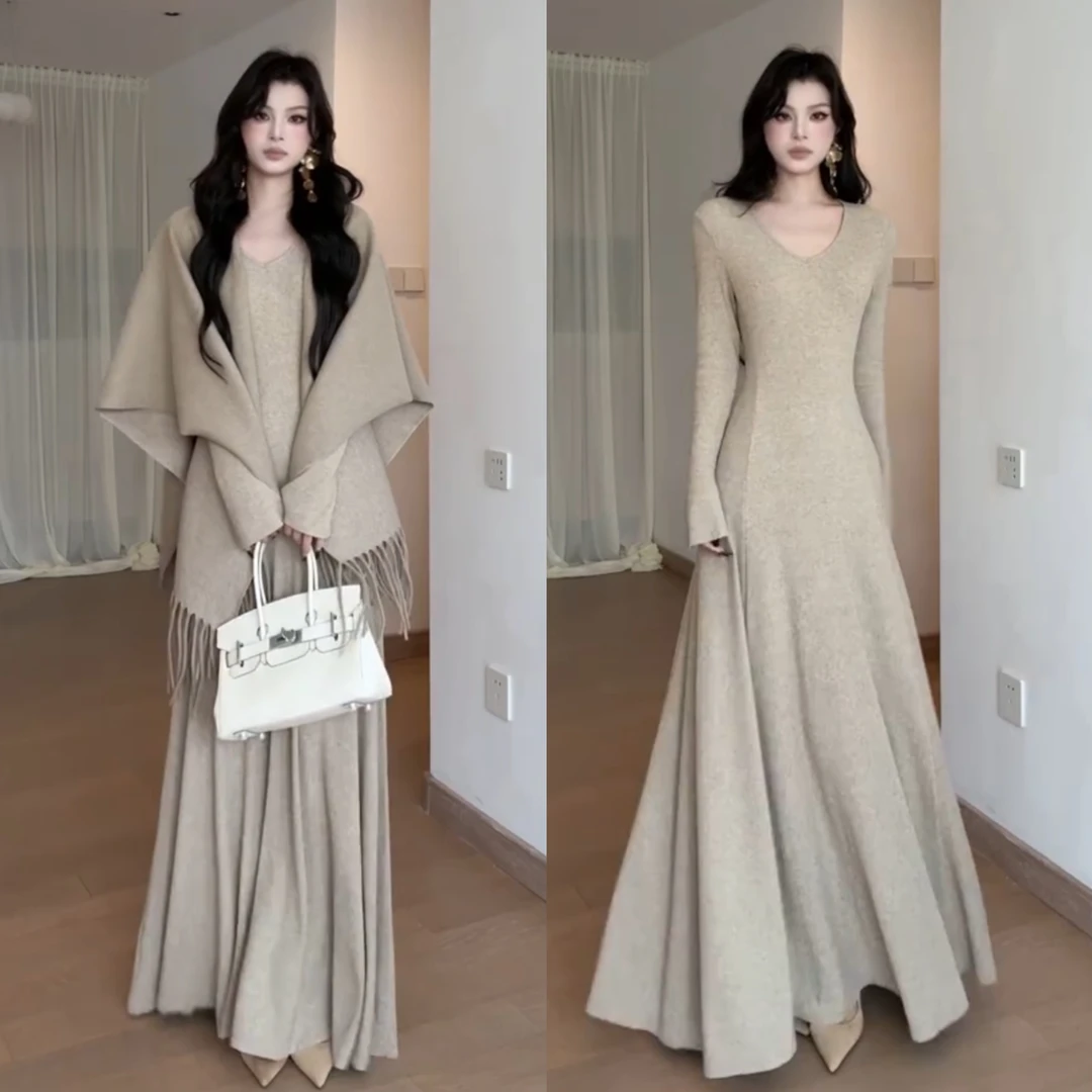 针织大衣内搭连衣裙喇叭袖秋冬长裙子女法式赫本v领修身打底a字裙