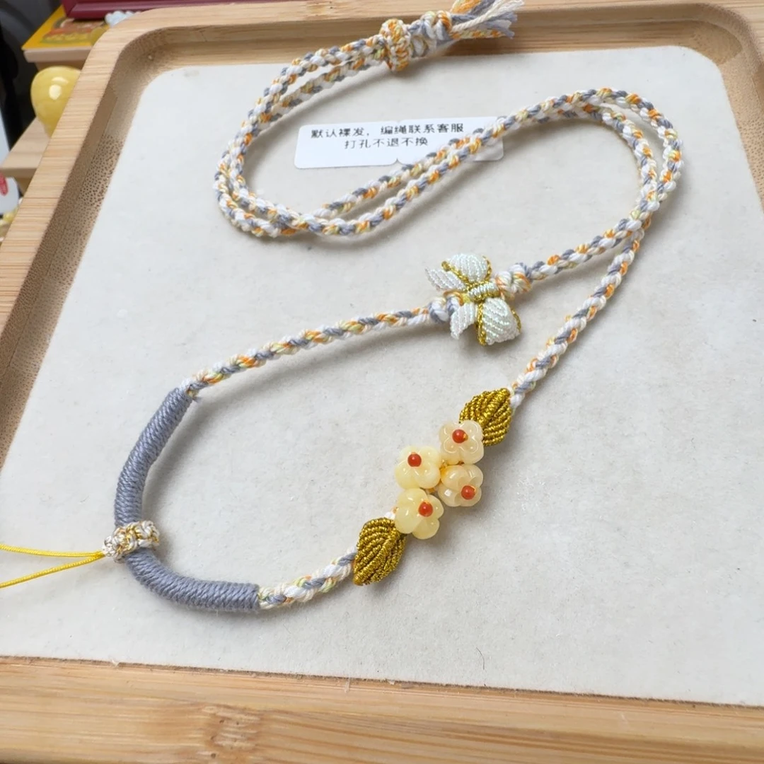 蜜蜡未镶嵌珠宝奇石