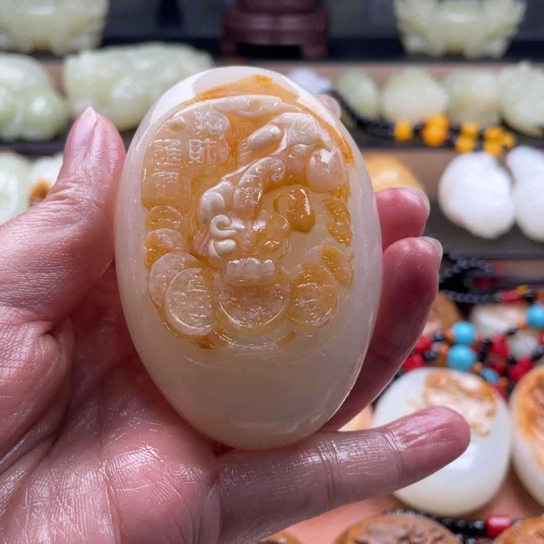 青***驻石材天然古青石手把件