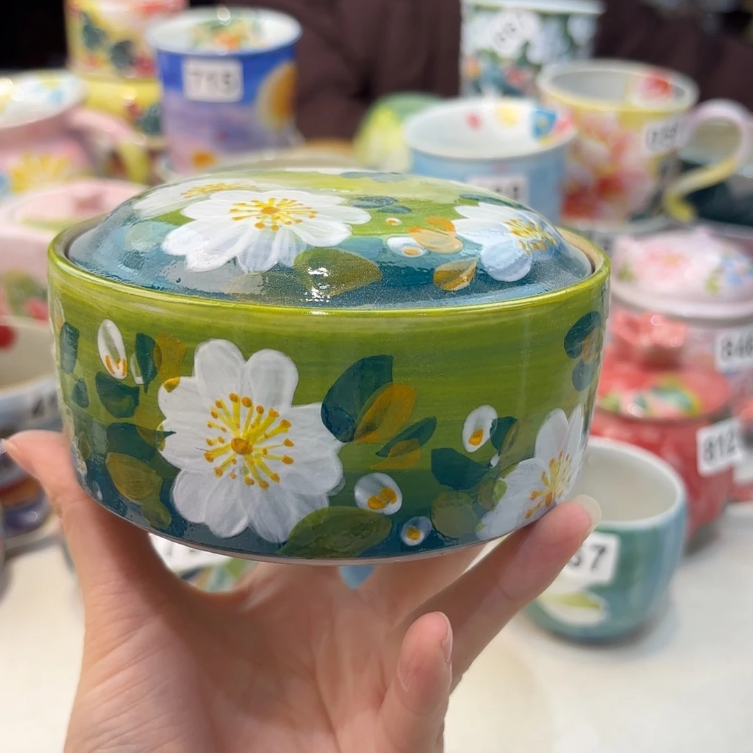 瓷片兔兔好可爱呀打