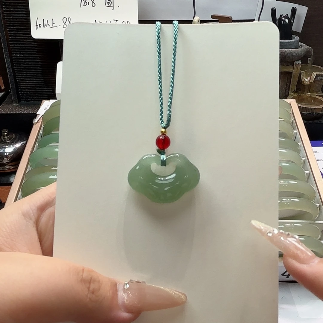 东陵石手镯合金68