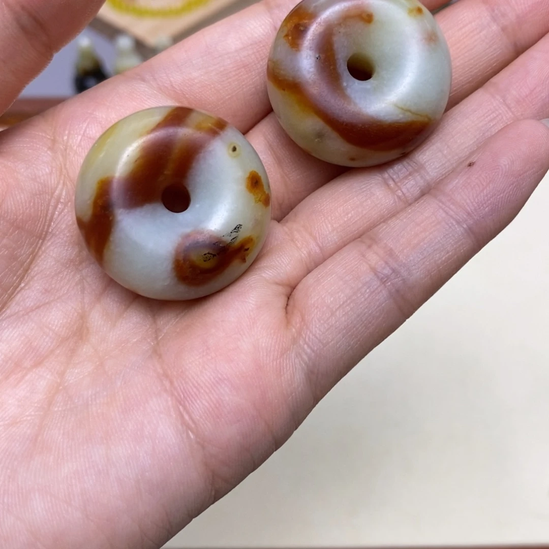 蛇纹石玉未镶嵌配饰月**稀