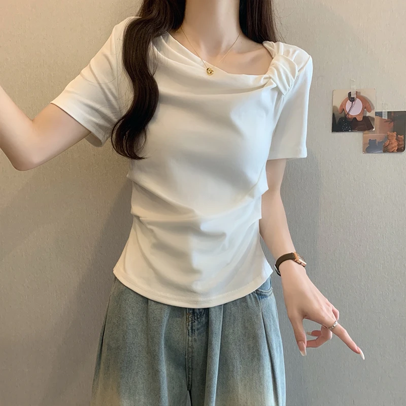 白色扭结设计感正肩短袖t恤女夏季修身显瘦纯欲辣妹褶皱短款上衣