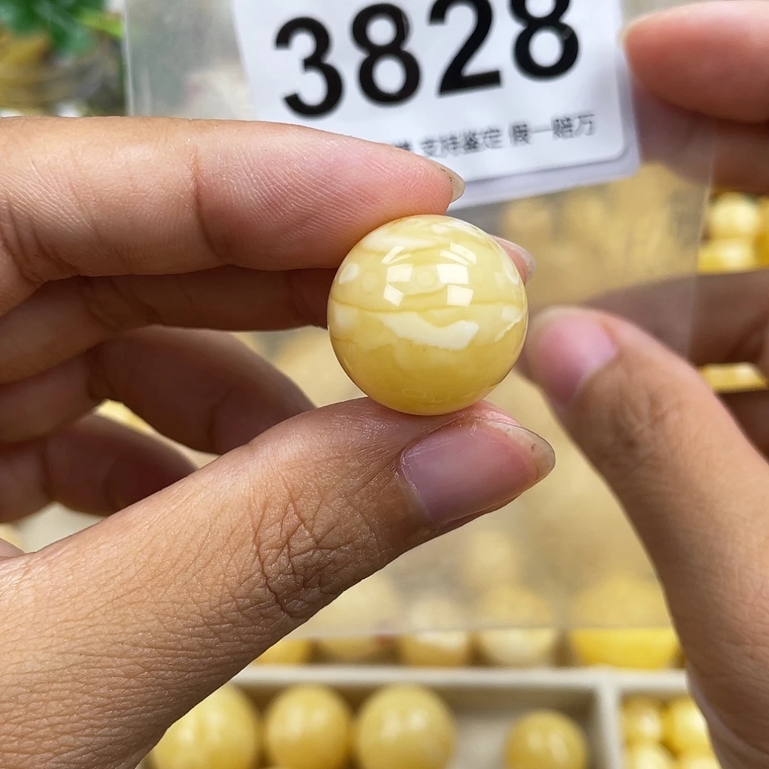 張****琥珀未镶嵌珠宝奇石18.5