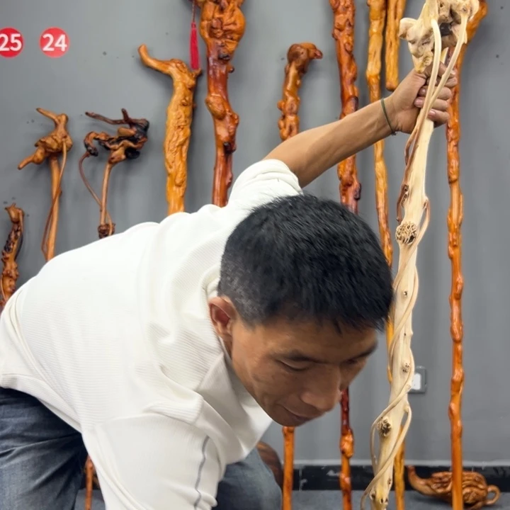 黑果木无*一物一拍，以直播间截图为准，实木物品都会有风化