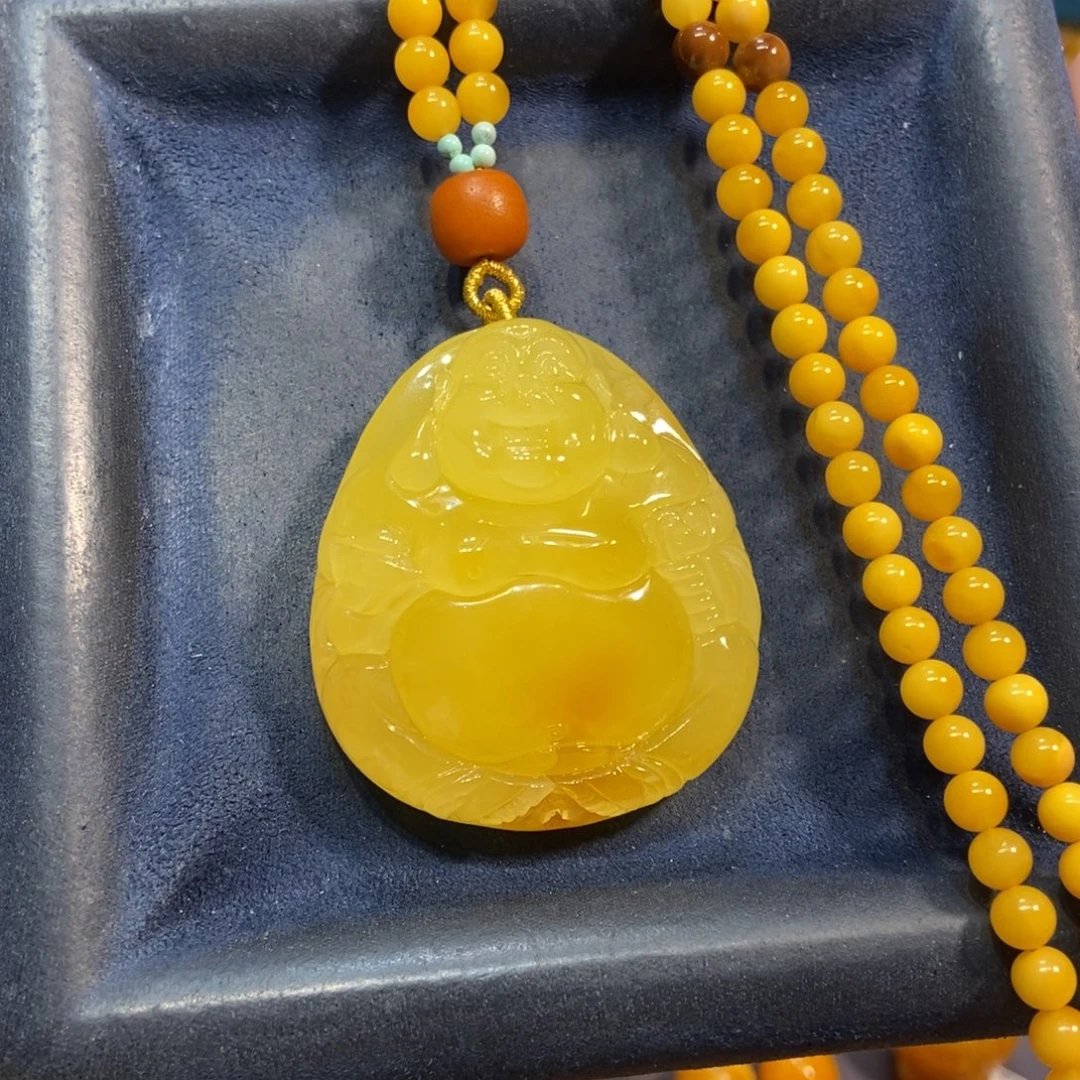 琥珀未镶嵌颈饰蜜蜡
