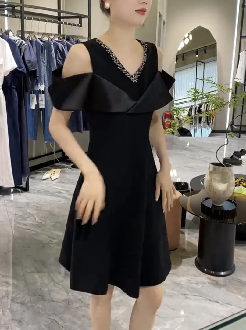 A字裙露肩高腰小香风V领连衣裙红色设计师夏季礼服FJ52925